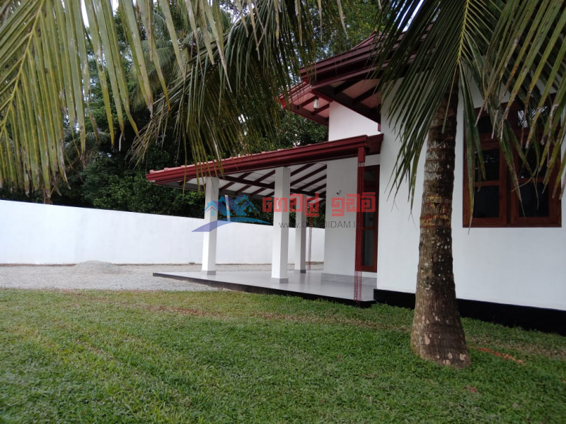 Complete new house for sale in Gampaha Dewalapolin