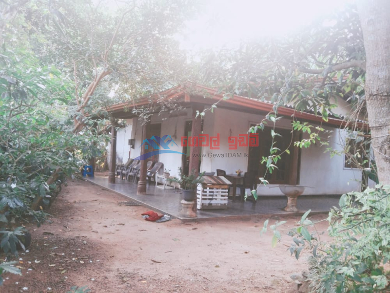20.7 perches complete house For sale InGanemulla Yagoda