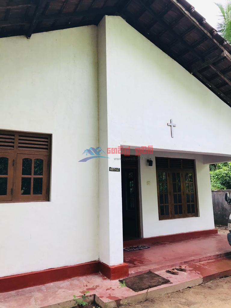 Land with house for sale in Kotugoda