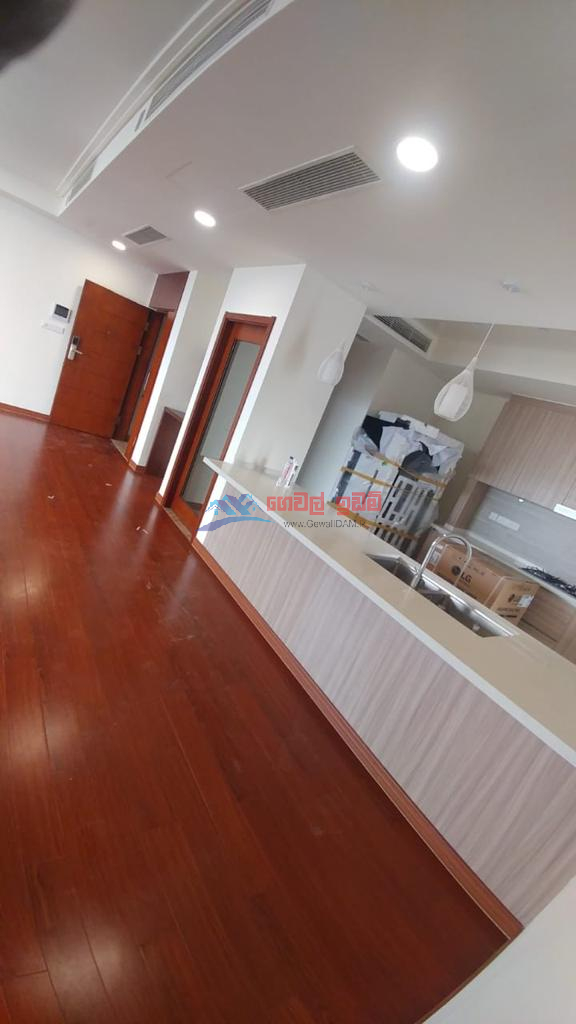 Astoria - 3 Rooms Unfurnished Apartment for Sale (A18403)