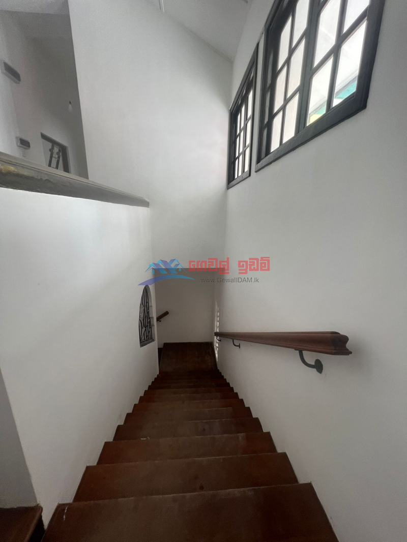 04 Bedroom House for Rent in Colombo 02