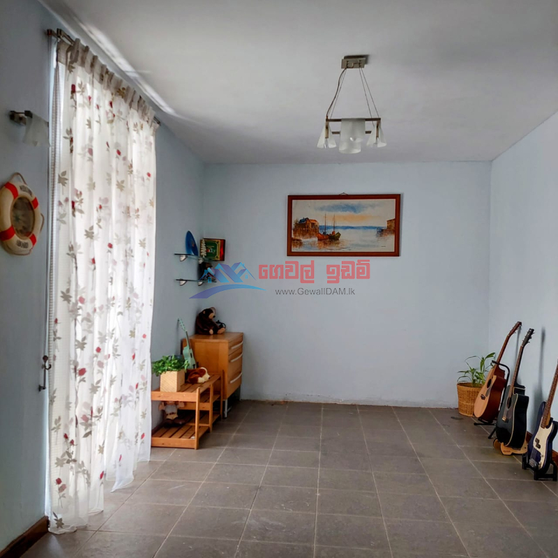 6 Bedroom House for Sale in Nawala (HL18926)