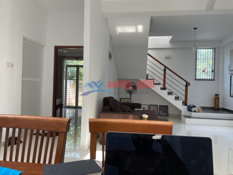 04 Bedroom House for Sale in Moratuwa (HL27491)