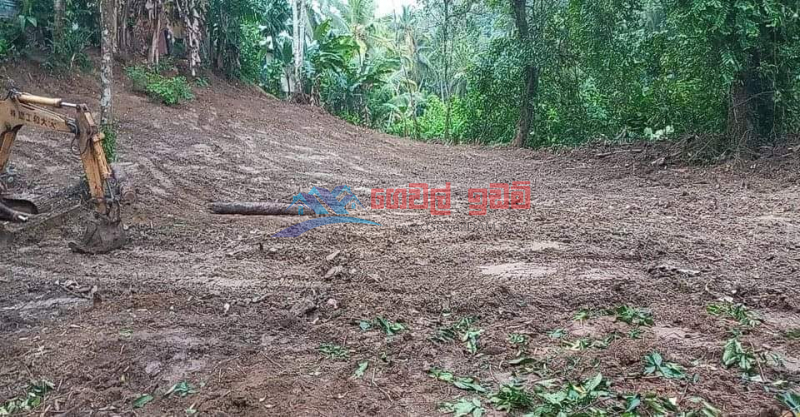 47 perches bare land for sale in Ratnapura for Rs. 2 lakhs(Per Perch).